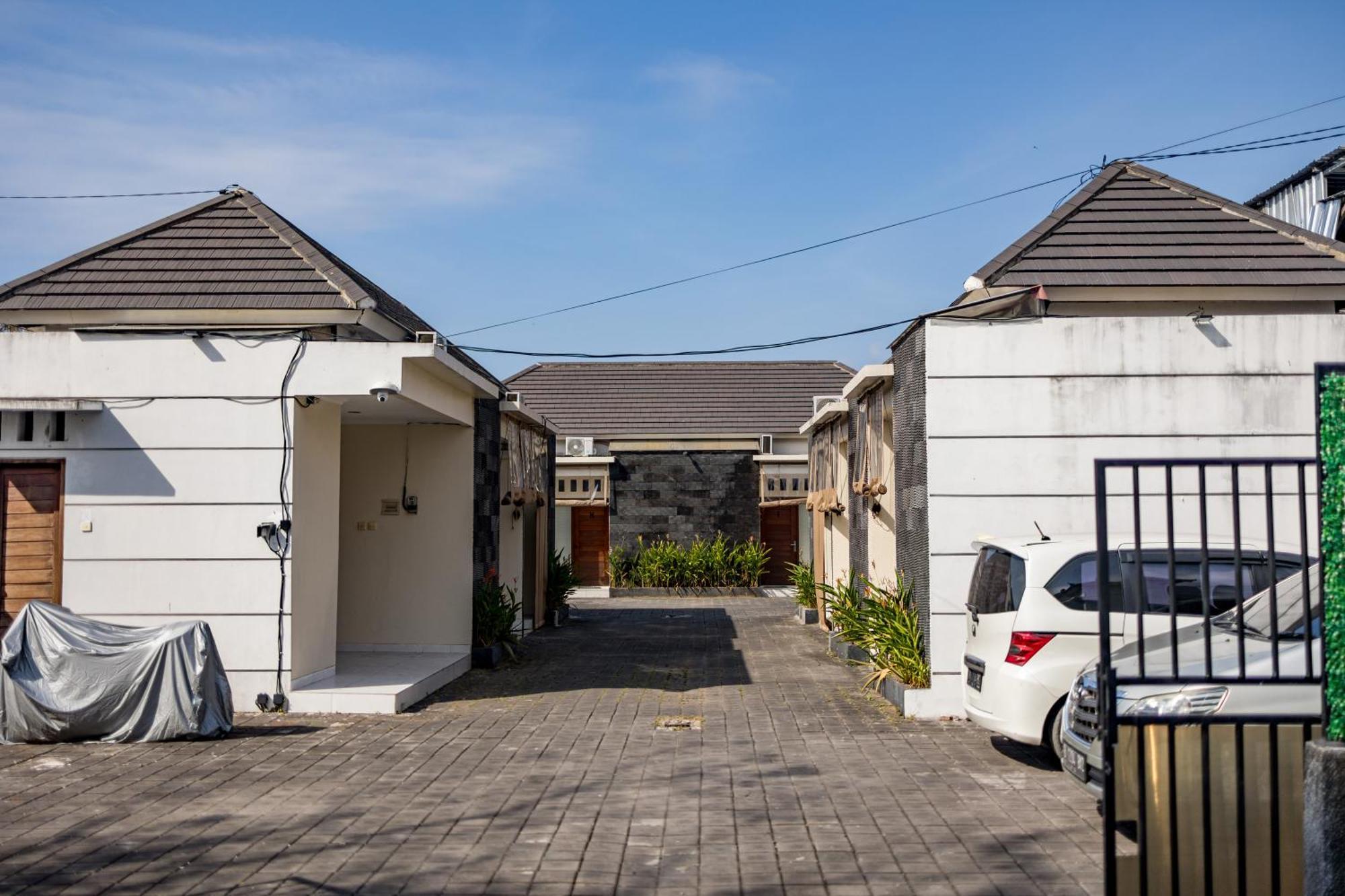 Light House Residence Denpasar  Exterior photo